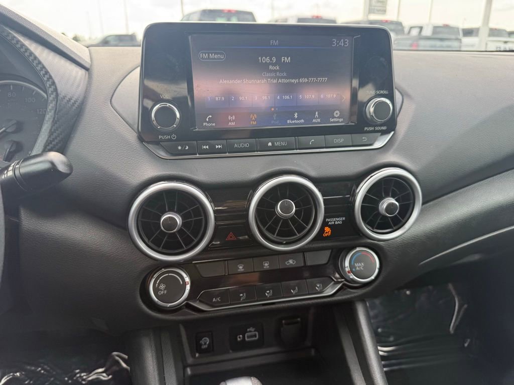 Used 2025 Nissan Sentra S image 18