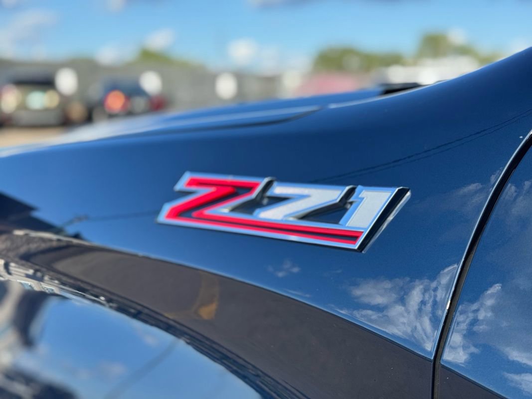 Used 2020 Chevrolet Silverado 1500 LTZ w/ LTZ Convenience Package image 12