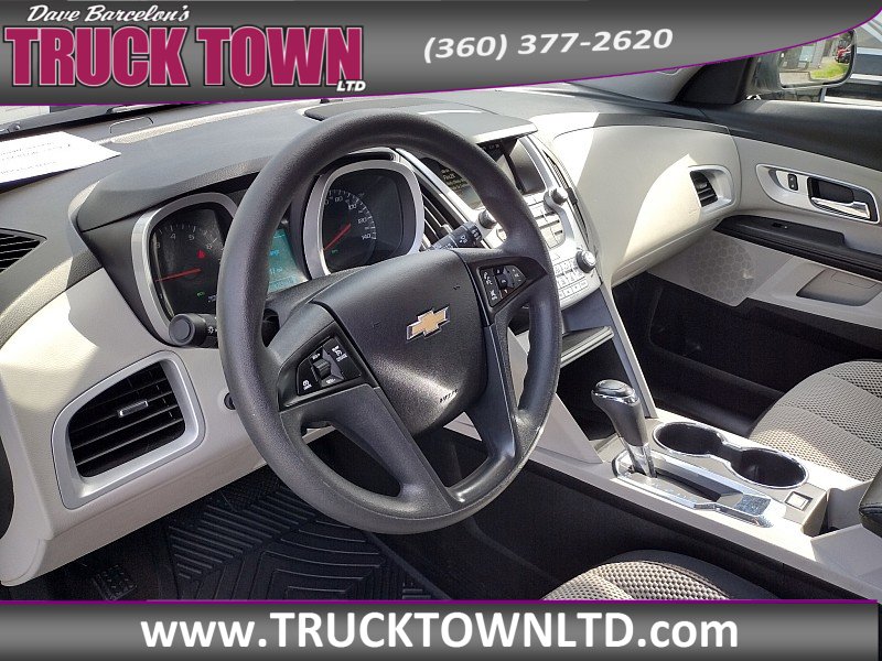 Used 2017 Chevrolet Equinox LS image 11