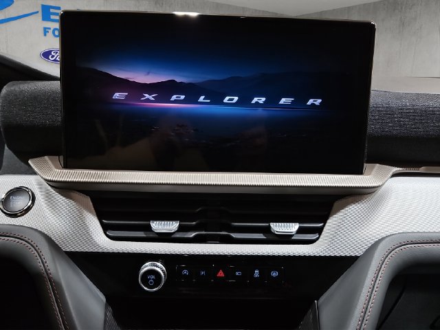 New 2026 Ford Explorer Active AWD/4WD image 12