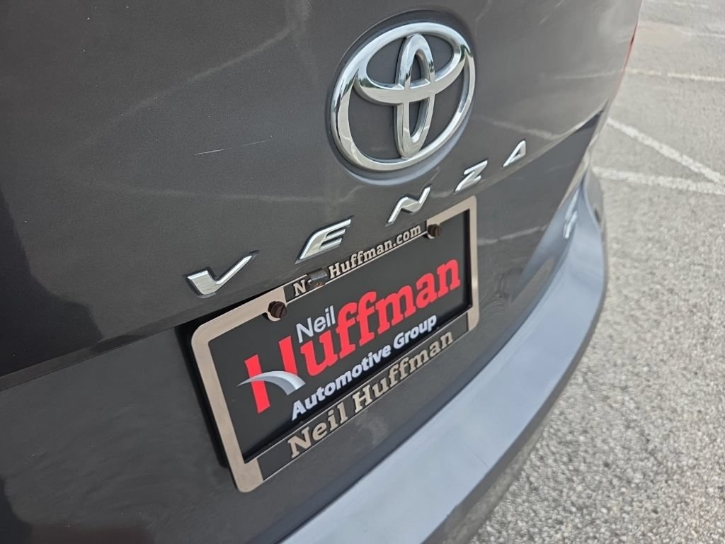 Used 2009 Toyota Venza AWD image 12