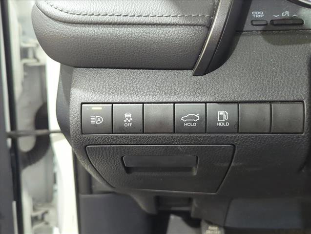 Certified 2022 Toyota Camry LE image 12