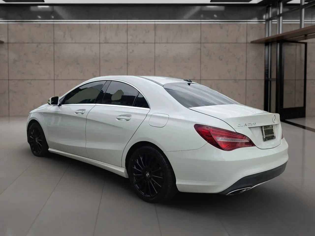 Used 2017 Mercedes-Benz CLA 250 4MATIC image 9