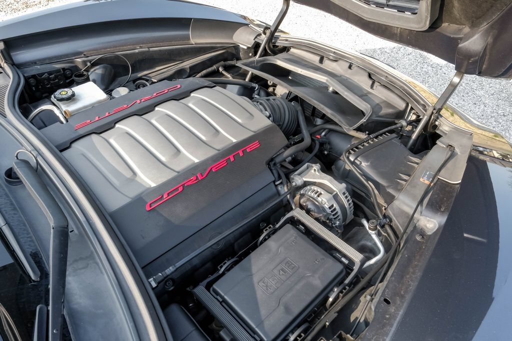 Used 2017 Chevrolet Corvette Stingray Coupe w/ Carbon Flash Badge Package RWD image 44