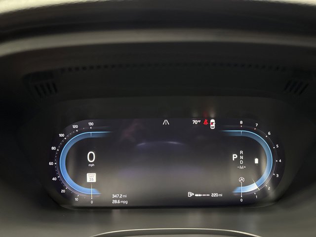 Used 2023 Volvo XC60 B5 Plus AWD/4WD image 9
