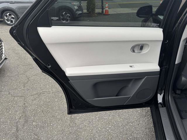 Used 2024 Hyundai Ioniq 5 SEL image 11