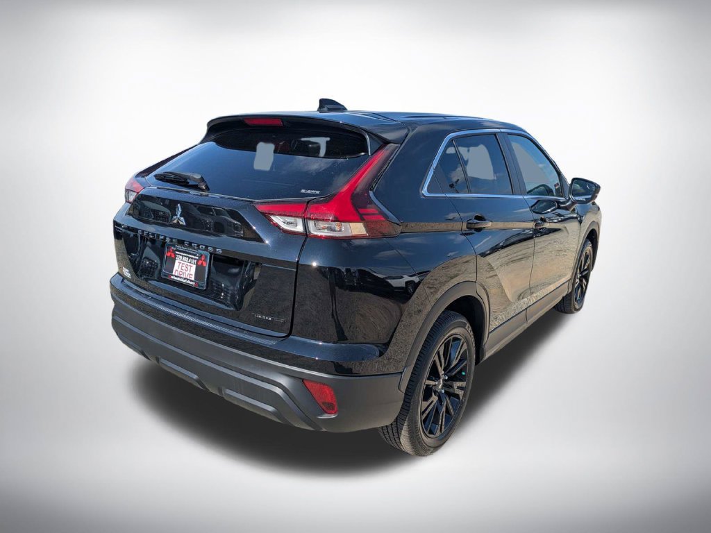 Used 2026 Mitsubishi Eclipse Cross LE AWD/4WD image 3