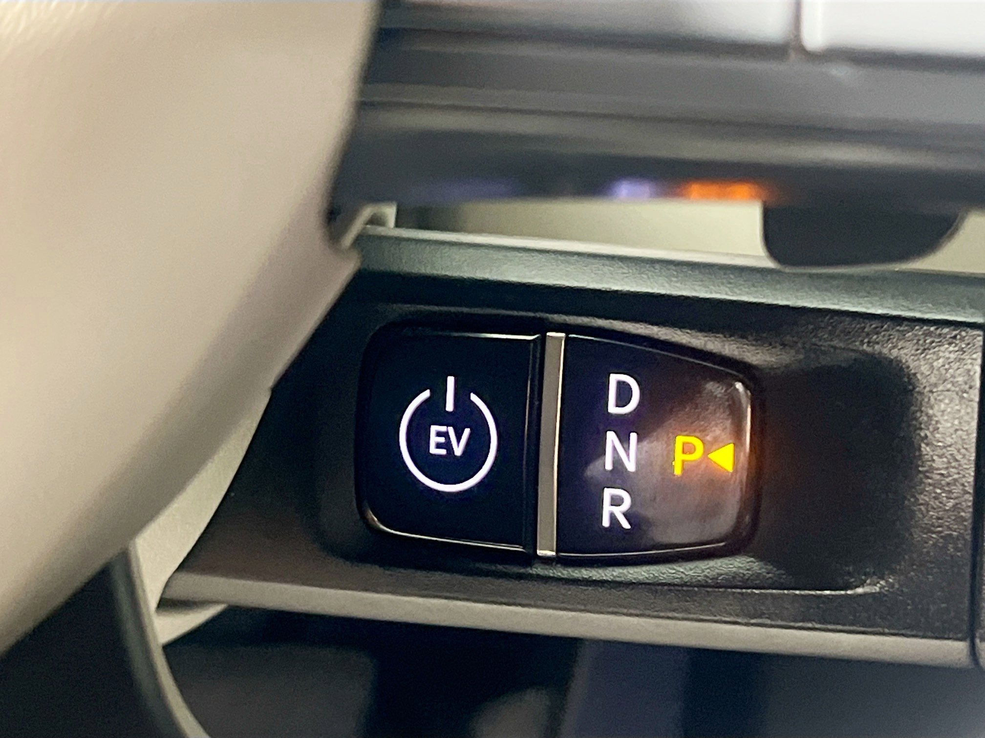 Used 2024 Kia EV9 Land image 23