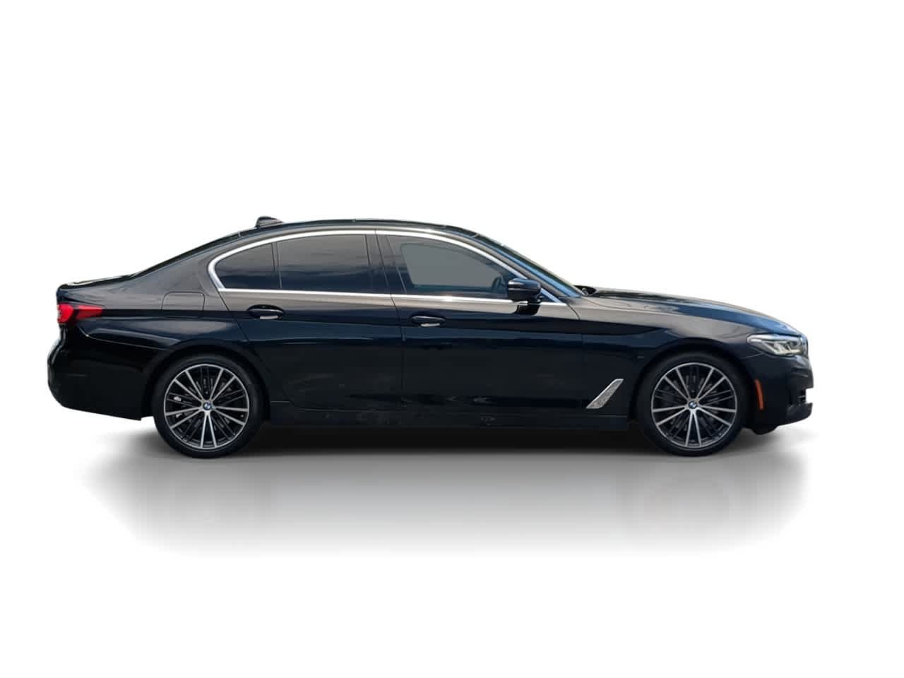 Used 2022 BMW 530i w/ M Sport Package RWD image 9