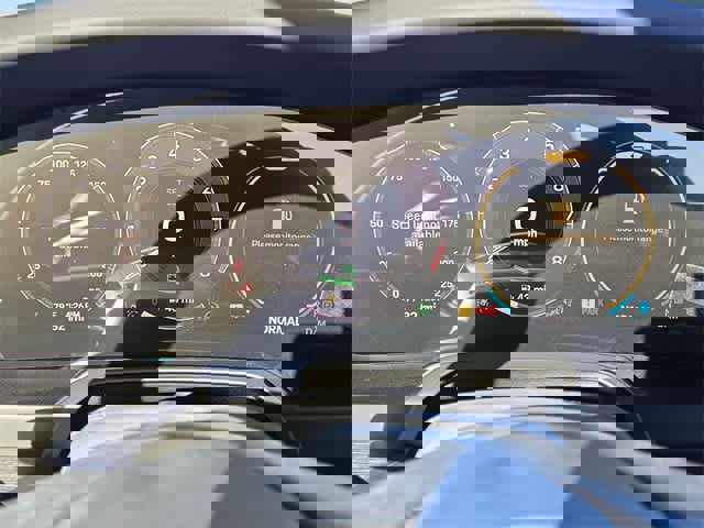 Used 2025 Porsche 911 Carrera 4 GTS image 34