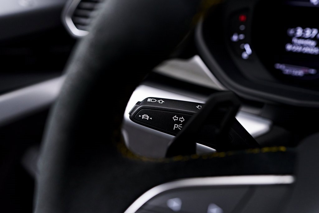 Used 2021 Lamborghini Urus image 63