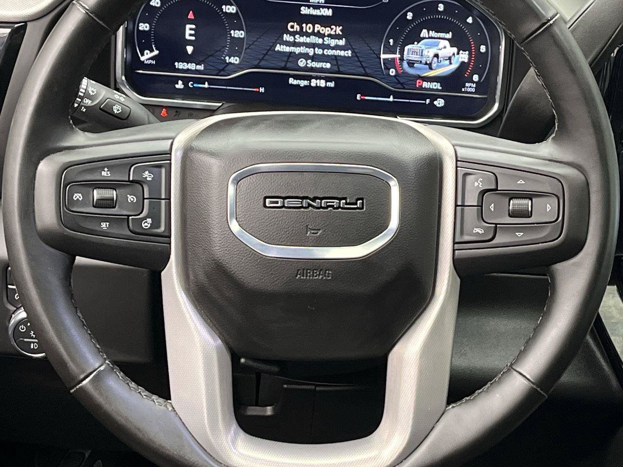 Used 2025 GMC Sierra 2500 Denali w/ Denali Reserve Package AWD/4WD image 17