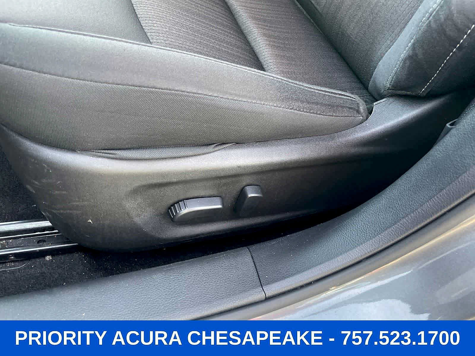 Used 2025 Nissan Altima 2.5 SV FWD image 9