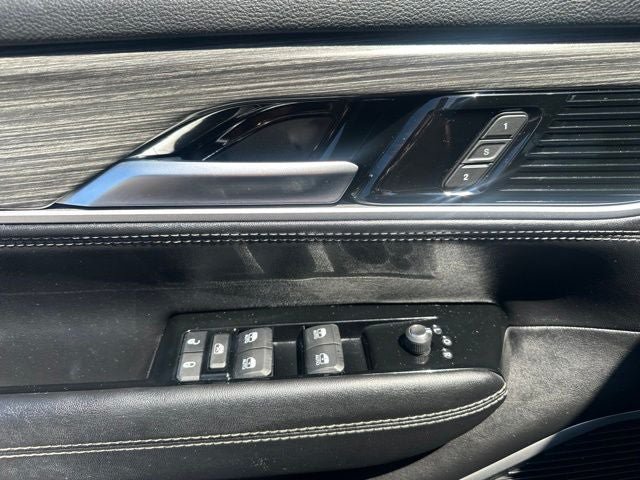 Used 2024 Jeep Wagoneer Series II w/ Flexible Seating Group AWD/4WD image 14