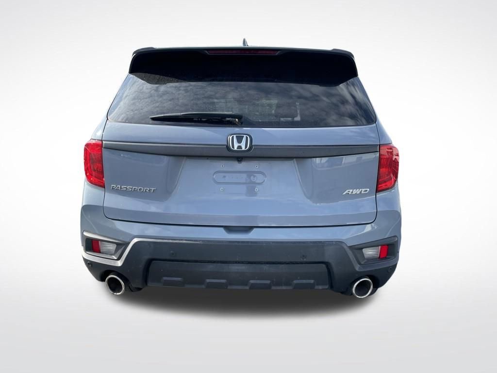 Used 2023 Honda Passport EX-L image 4