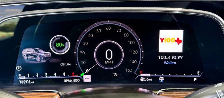Used 2021 Cadillac Escalade Luxury image 26