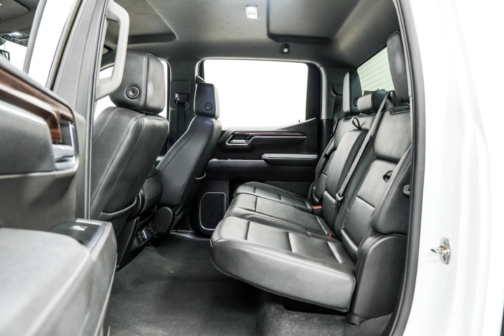 Used 2025 GMC Sierra 1500 SLT AWD/4WD image 19
