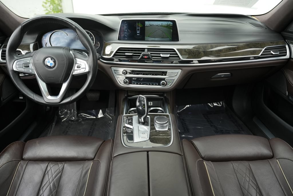 Used 2016 BMW 750i xDrive AWD/4WD image 46