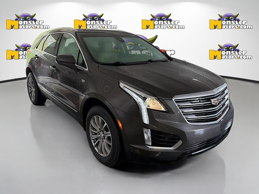 Used 2019 Cadillac XT5 Luxury w/ Trailering Package AWD/4WD image 3
