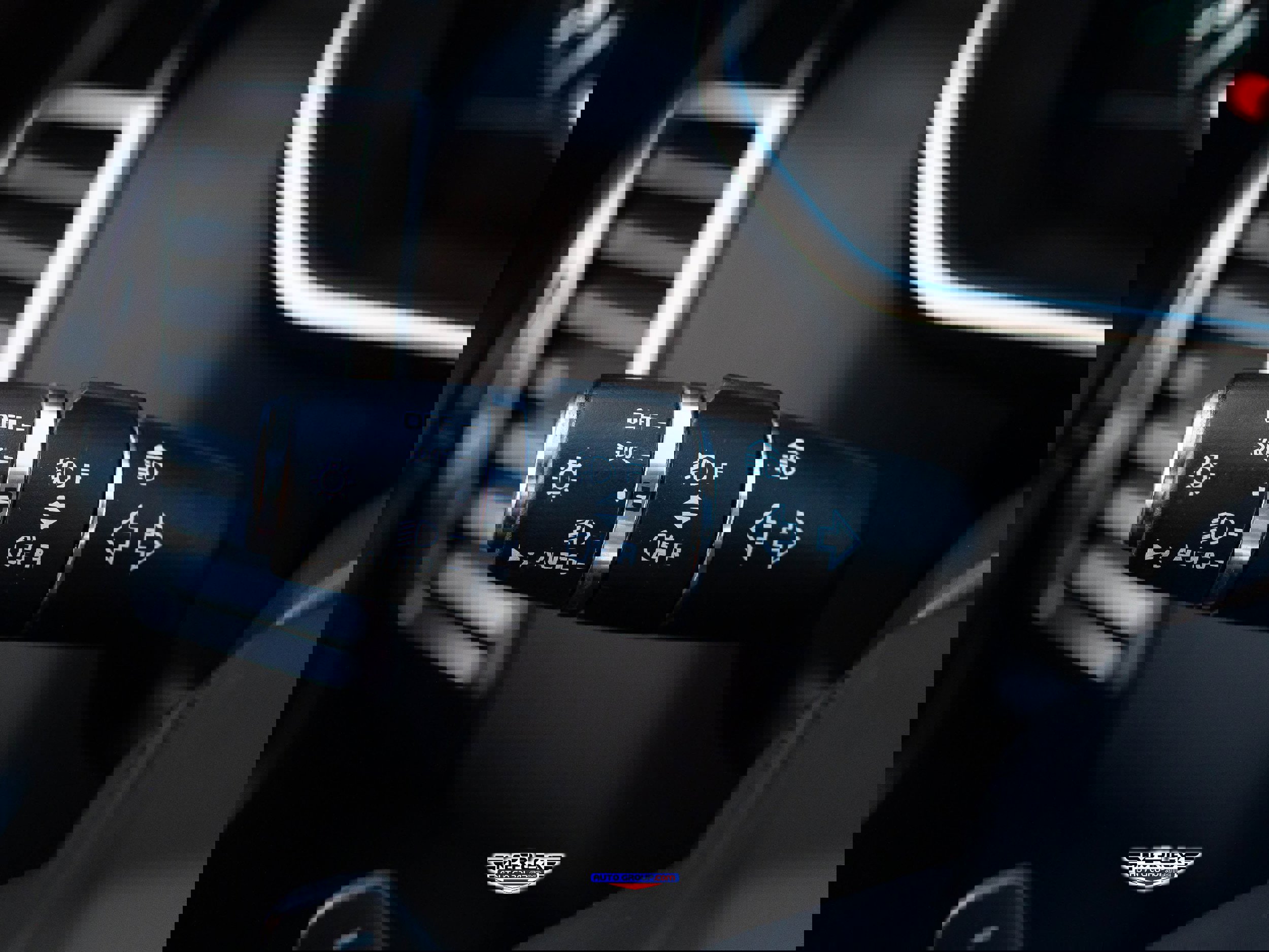 Used 2020 Land Rover Range Rover HSE image 30