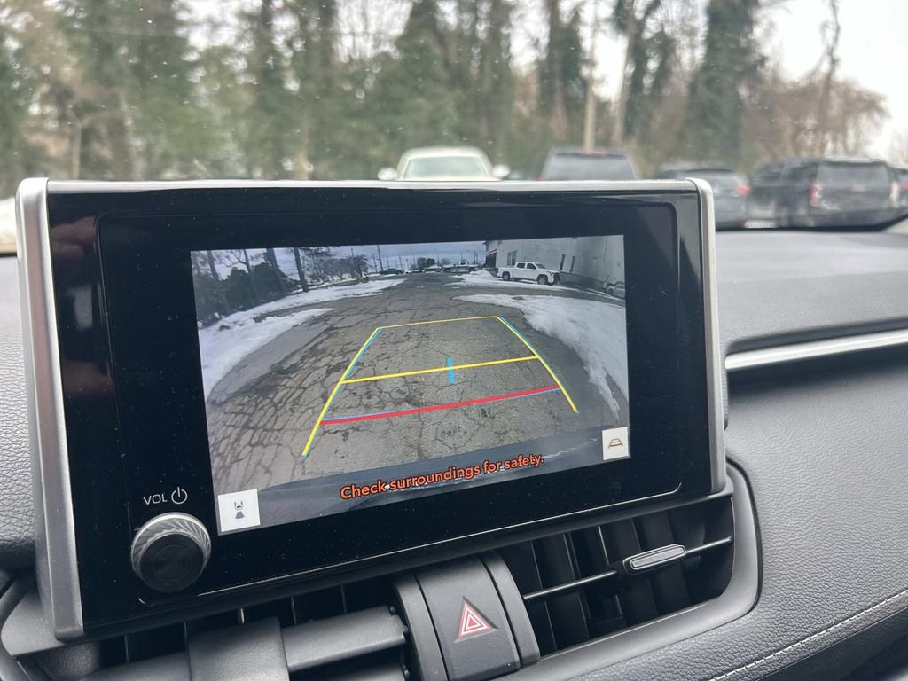 Certified 2025 Toyota RAV4 XLE image 21