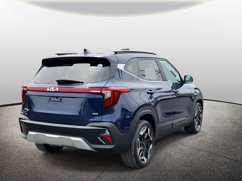 Used 2024 Kia Seltos SX w/ SX Sunroof Package AWD/4WD image 2