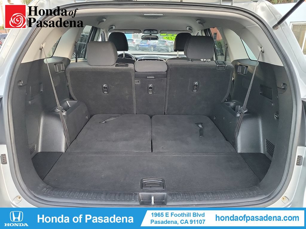 Used 2019 Kia Sorento FWD V6 image 24