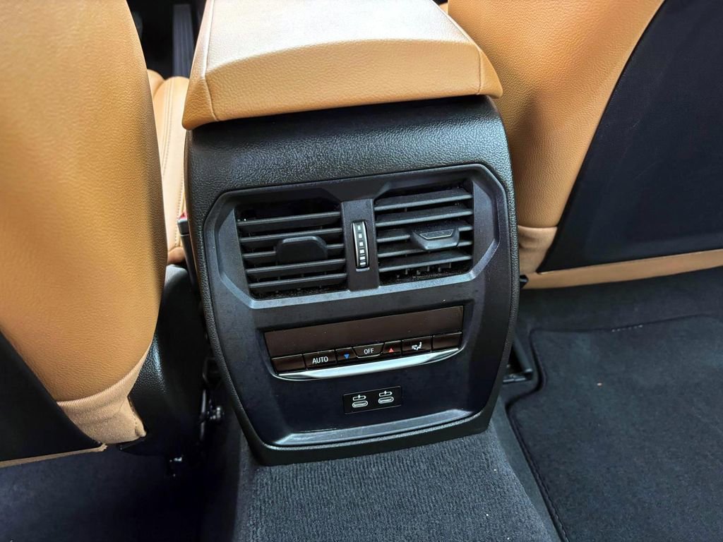 Certified 2025 BMW 330i xDrive Sedan image 34