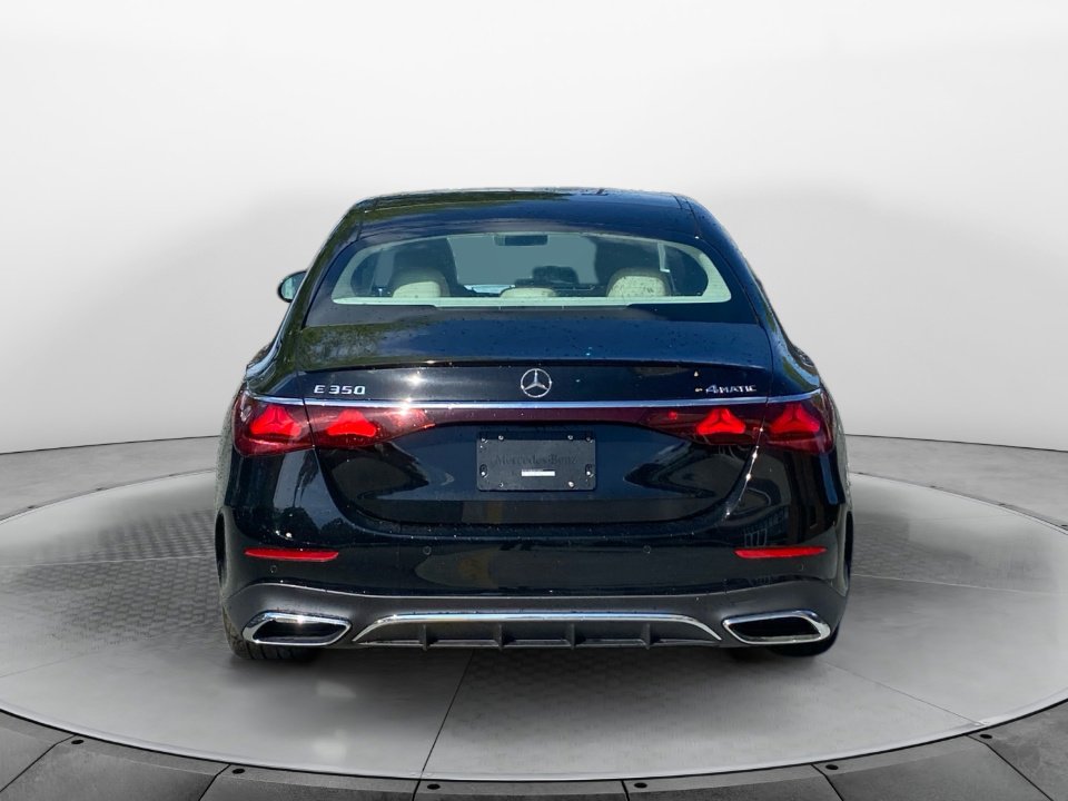 Used 2025 Mercedes-Benz E 350 4MATIC Sedan image 6