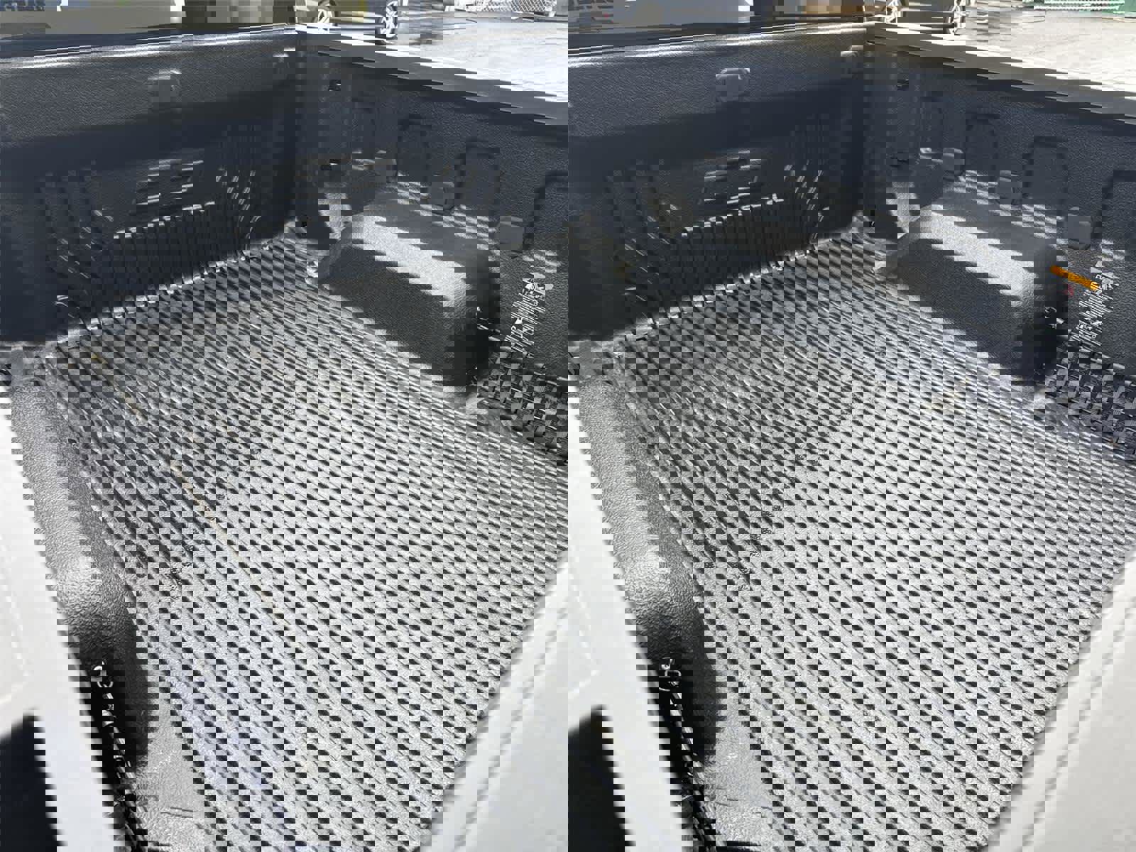 Used 2024 Chevrolet Silverado 1500 LT image 14