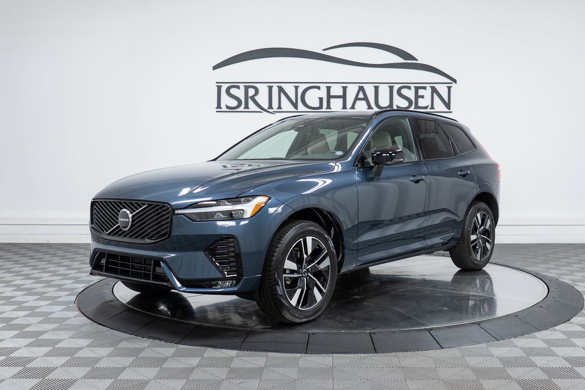 New 2027 Volvo XC60 B5 Core