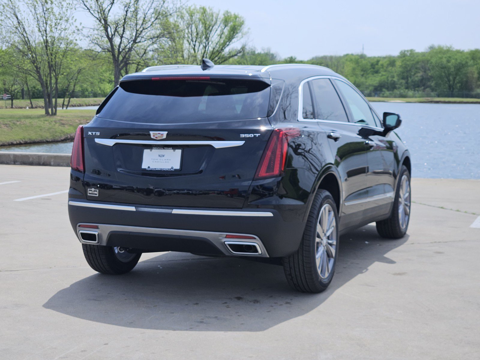 New 2026 Cadillac XT5 Luxury FWD image 4