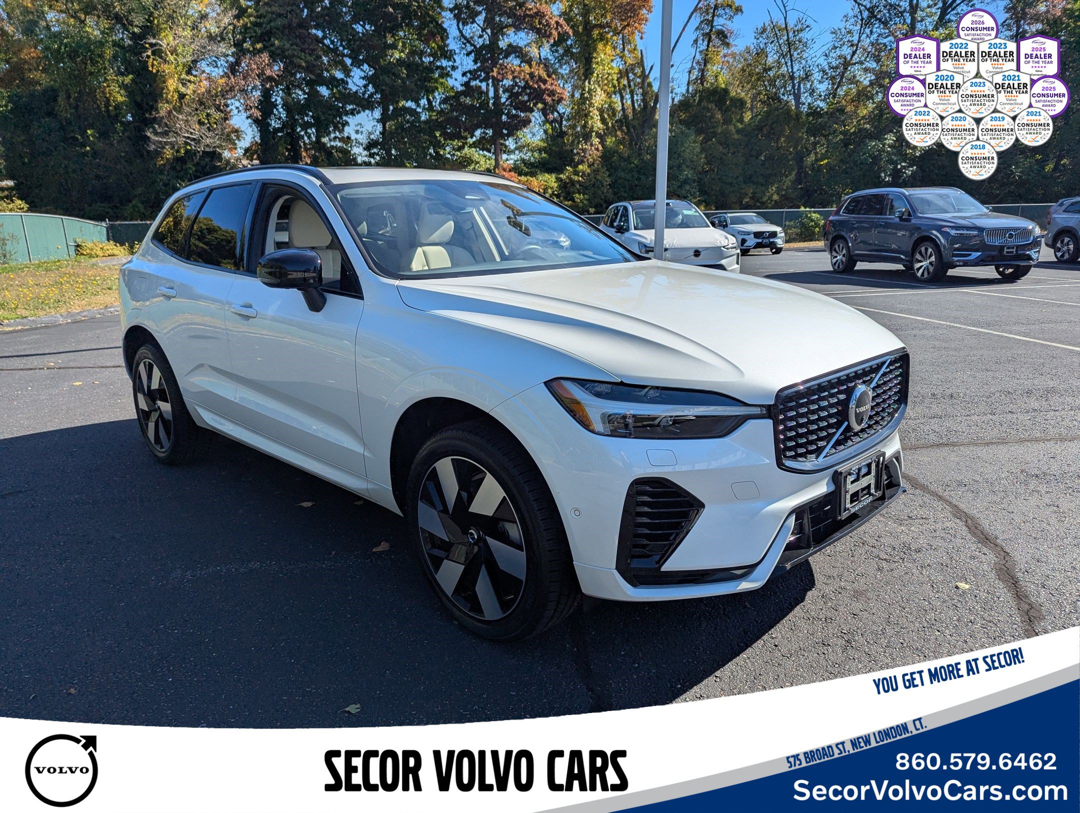 Certified 2024 Volvo XC60 T8 Plus w/ Protection Package Premier image 2