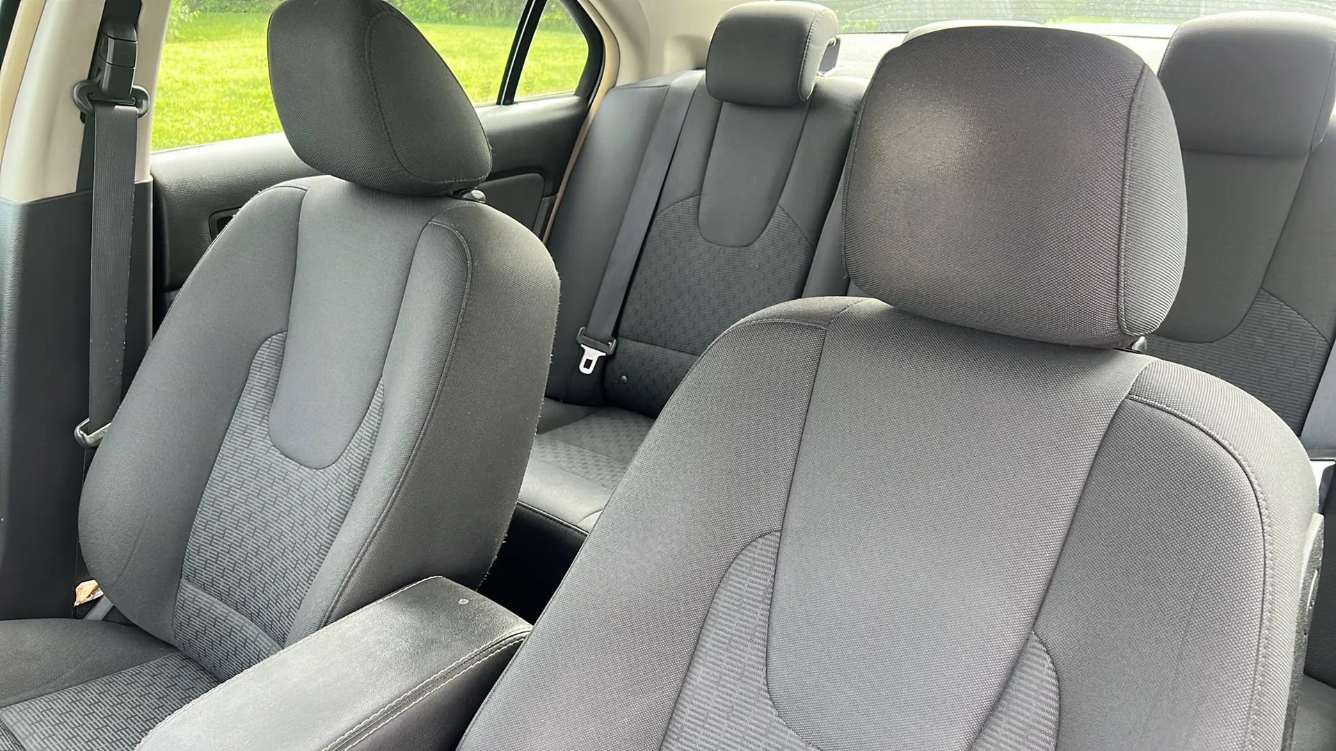 Used 2010 Ford Fusion SE FWD image 11