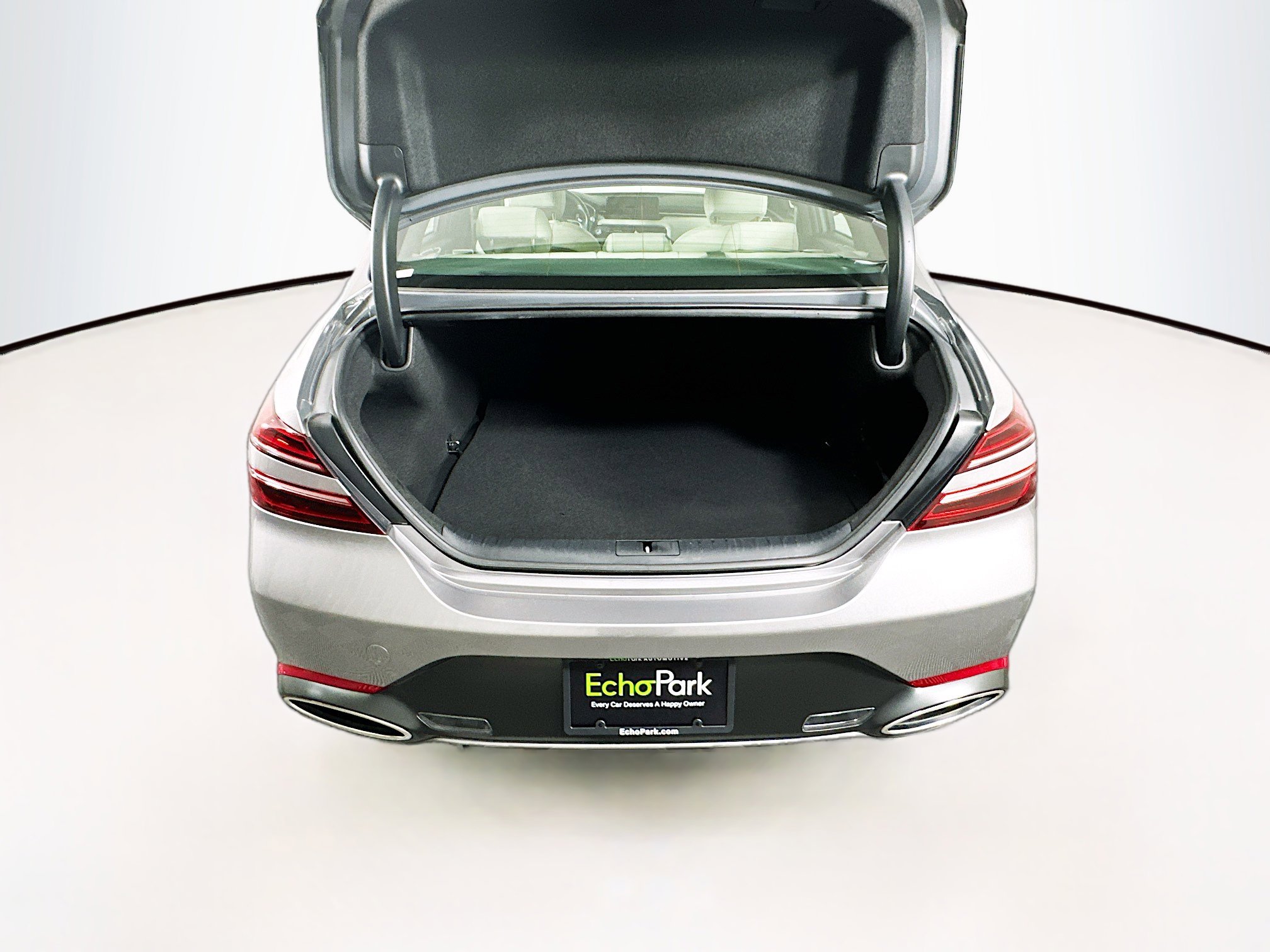 Used 2025 Genesis G70 2.5T image 30