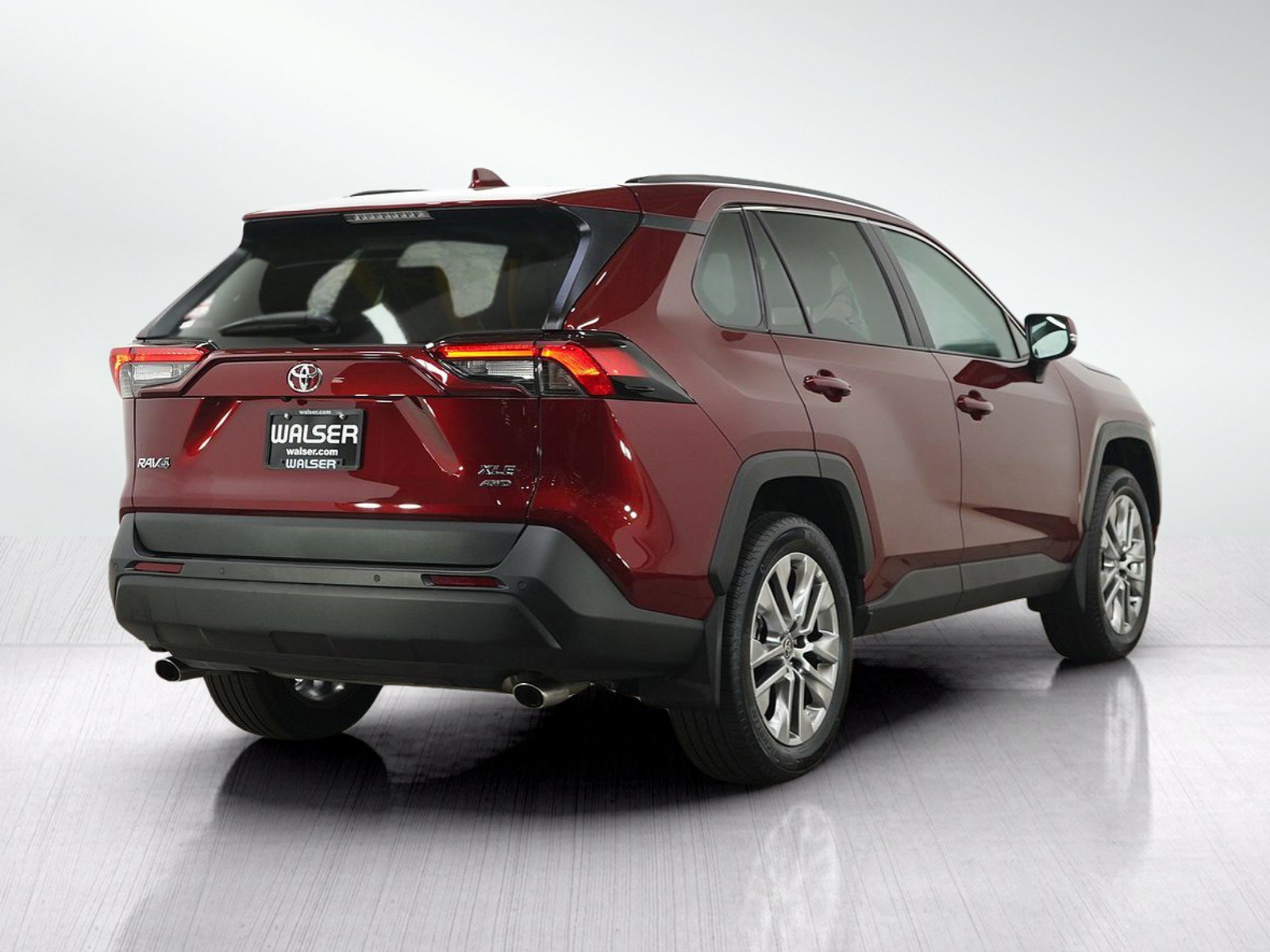 Used 2025 Toyota RAV4 XLE Premium w/ Weather Package AWD/4WD image 5