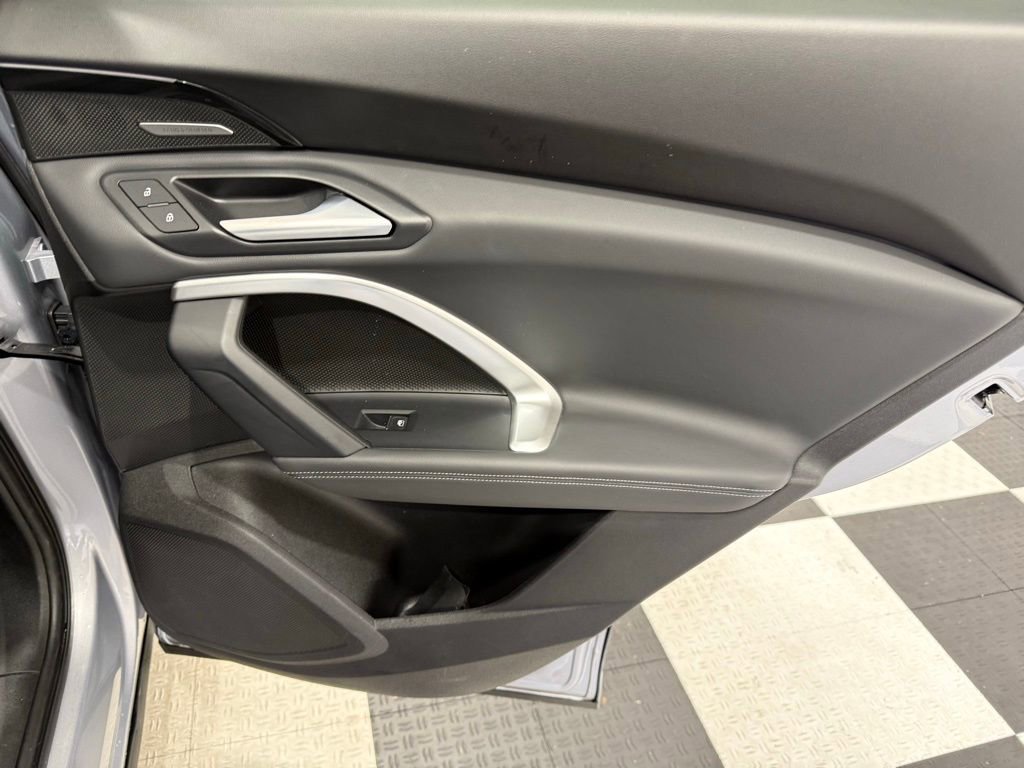 Used 2025 Audi Q5 Premium Plus image 29