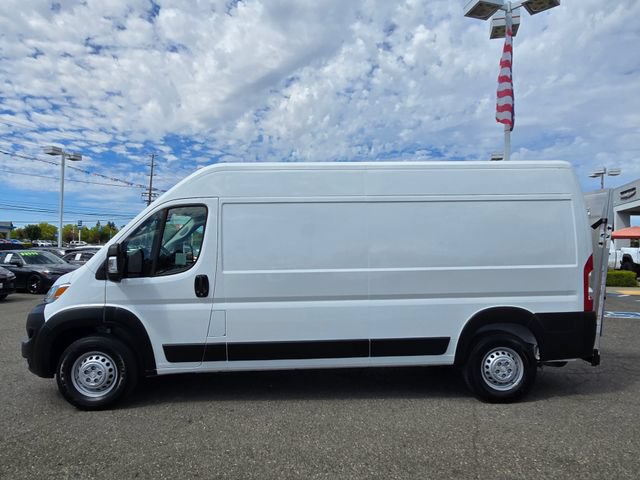 Used 2025 RAM ProMaster 2500 w/ Convenience Group FWD image 8