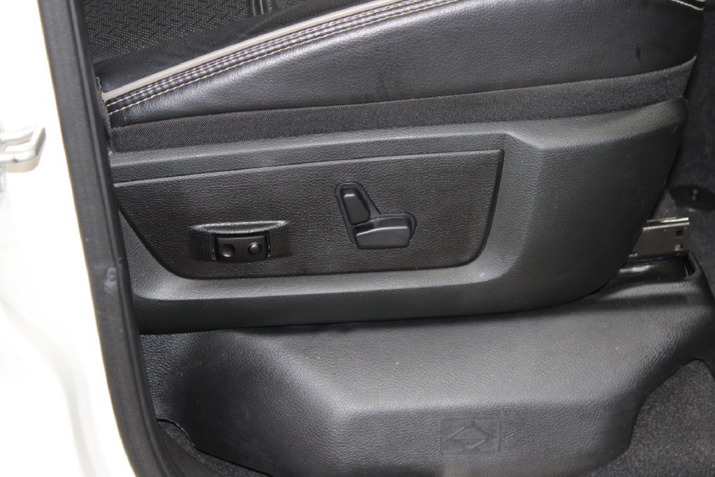 Used 2019 RAM 3500 Laramie AWD/4WD image 29