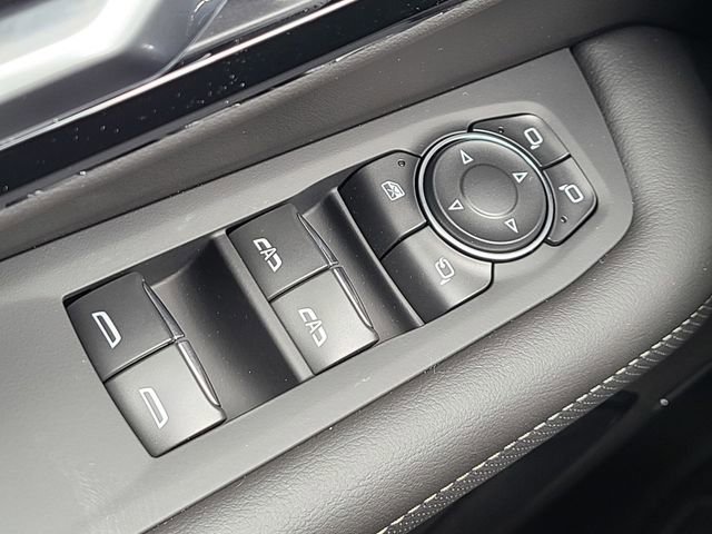 New 2025 Chevrolet Suburban Premier w/ Sun And Tow Package image 32