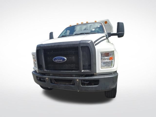 Used 2017 Ford F750 2WD Regular Cab Super Duty image 3