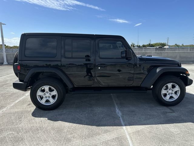 Used 2022 Jeep Wrangler Unlimited Sport image 31