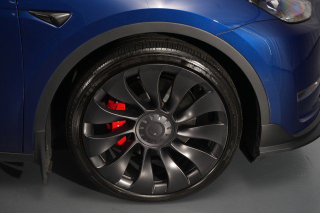 Used 2025 Tesla Model Y Performance AWD/4WD image 47