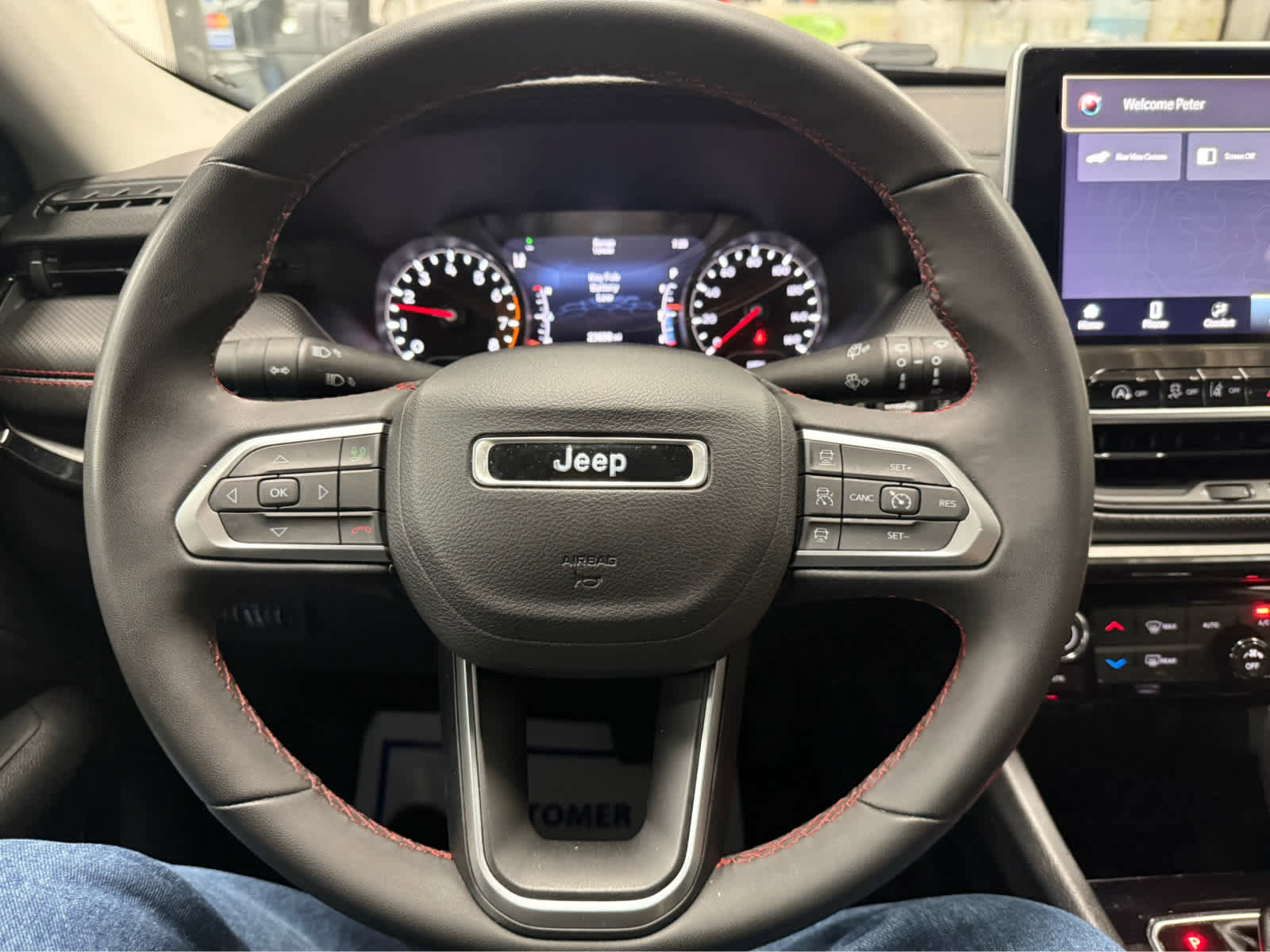 Used 2022 Jeep Compass Trailhawk AWD/4WD image 11