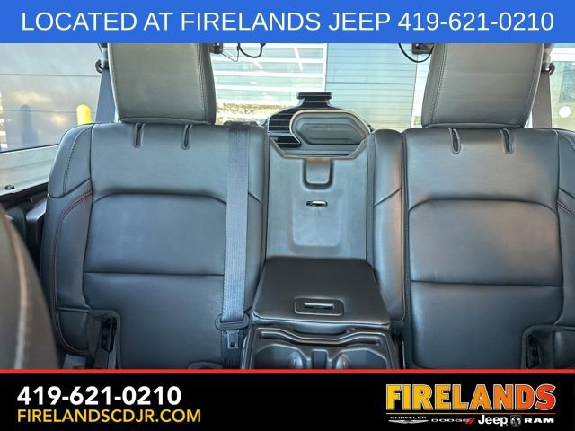 Used 2022 Jeep Wrangler Unlimited Rubicon w/ Cold Weather Group image 19