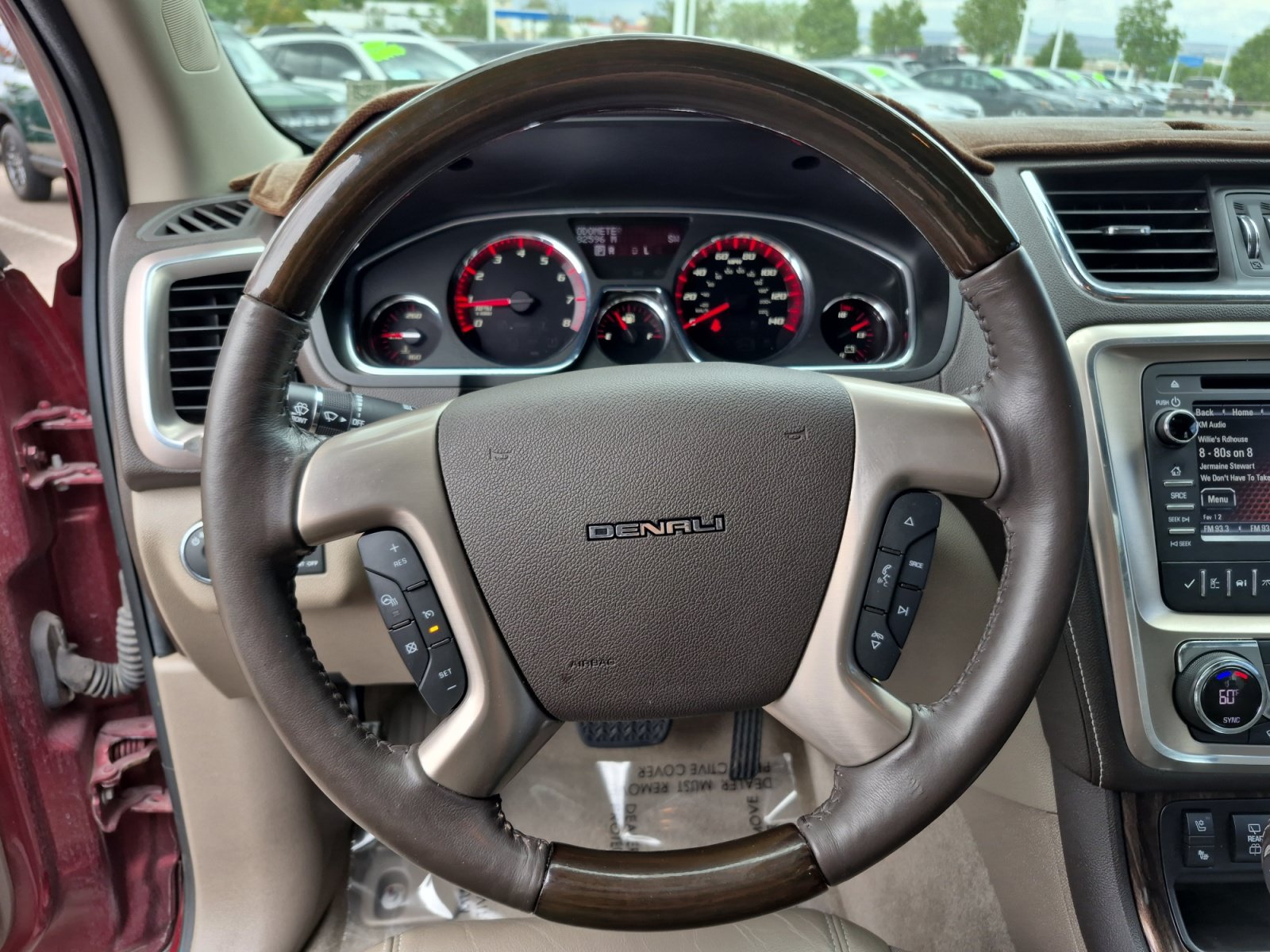 Used 2015 GMC Acadia Denali AWD/4WD image 9