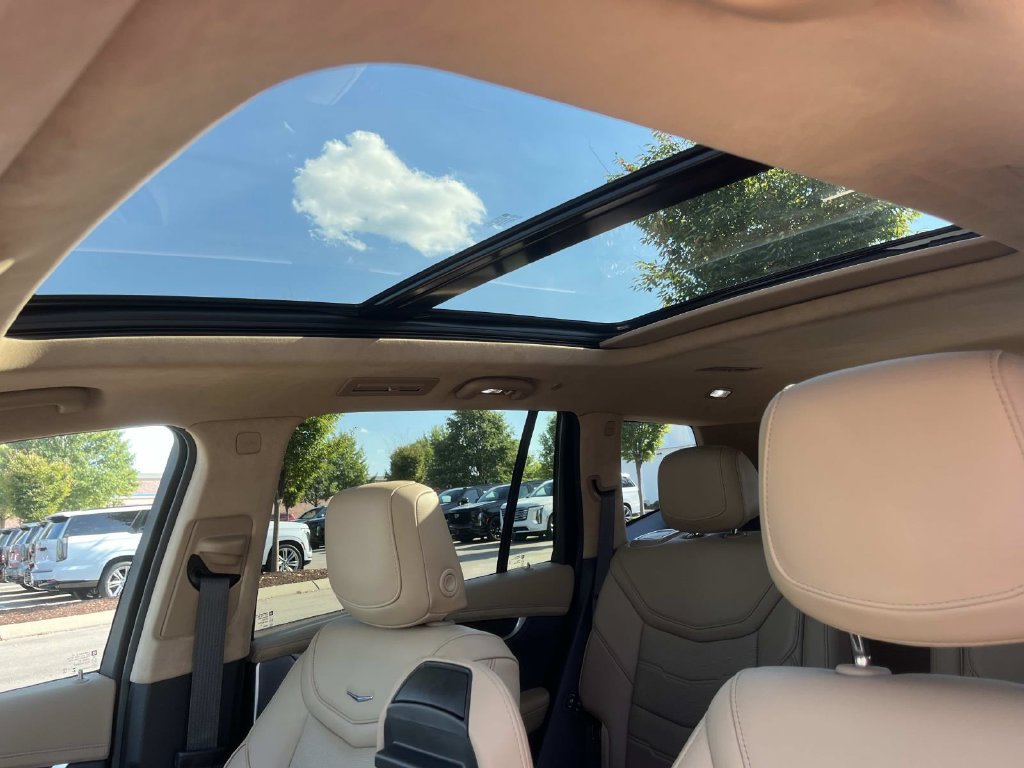 Used 2025 Cadillac XT6 Premium Luxury w/ Platinum Package FWD image 34