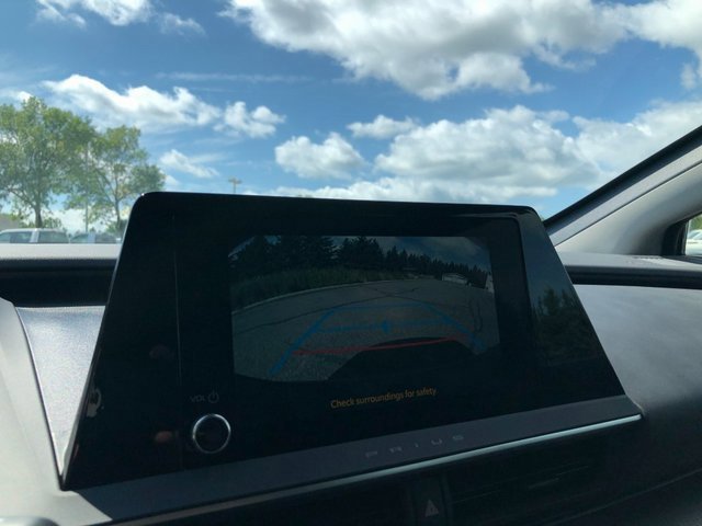 Used 2024 Toyota Prius XLE image 6