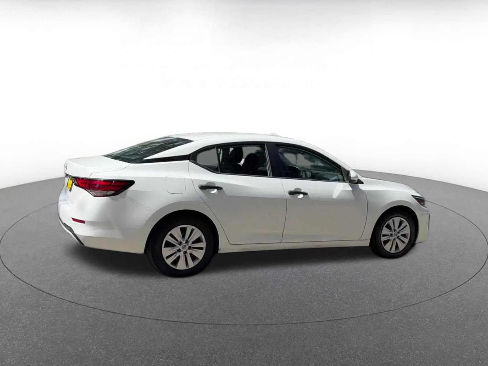 Used 2025 Nissan Sentra S FWD image 15