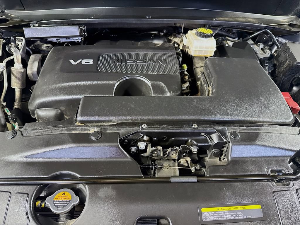 Used 2018 Nissan Pathfinder SV image 37